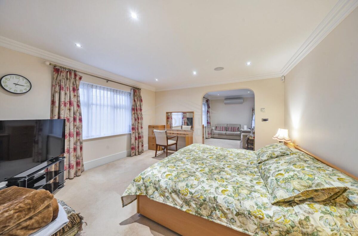 Cleopatra Close, Stanmore