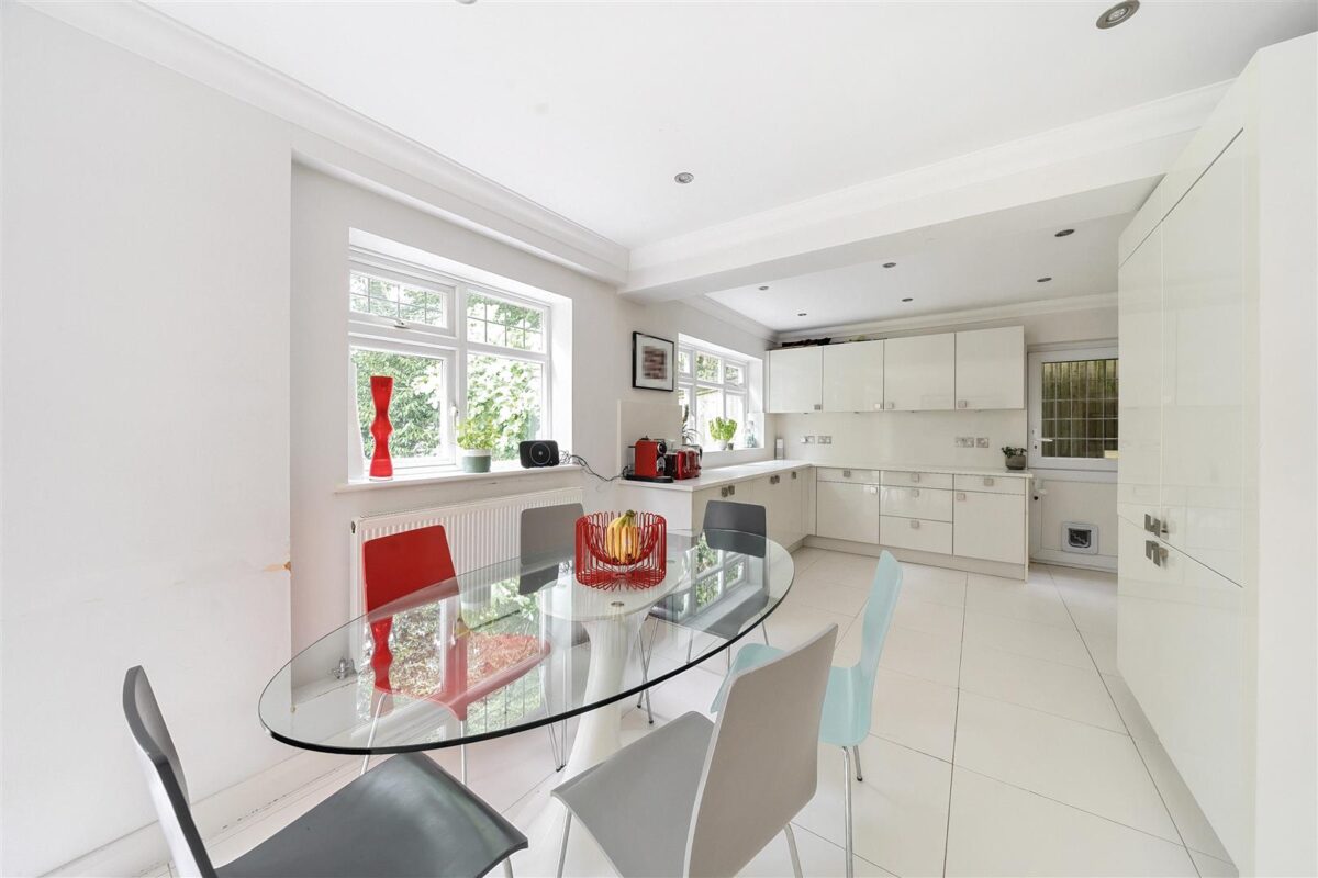 Florida Close, Bushey Heath