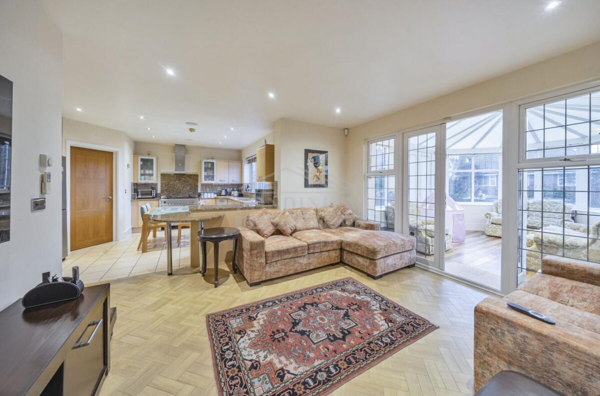 Cleopatra Close, Stanmore