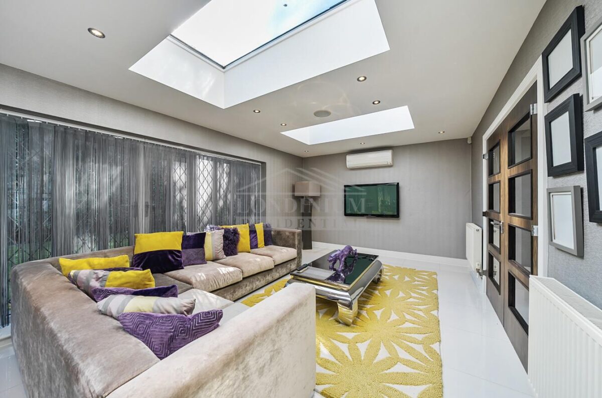 Cherry Tree Way, Stanmore