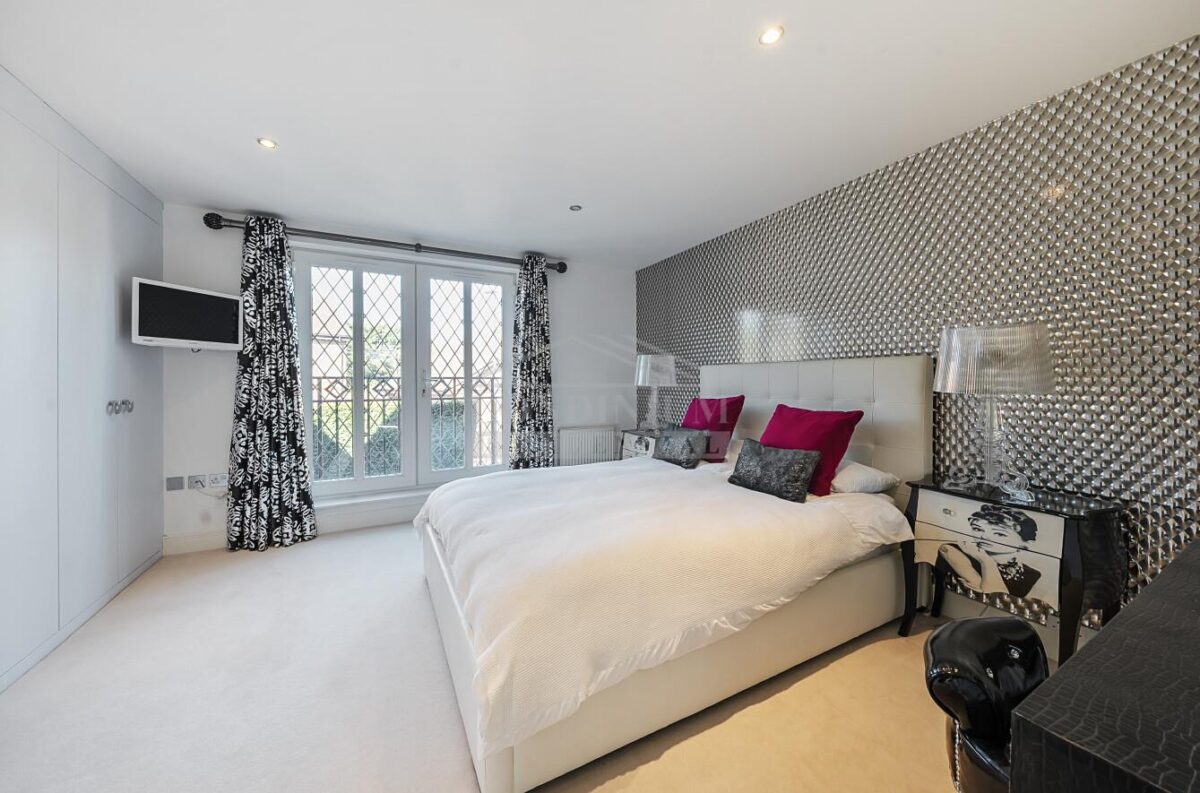 Cherry Tree Way, Stanmore