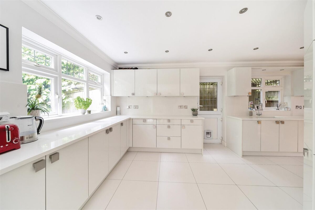 Florida Close, Bushey Heath