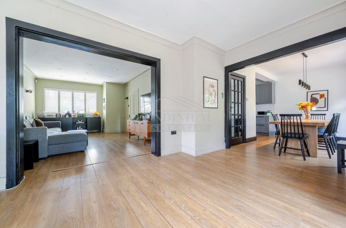 Cavendish Drive, Edgware