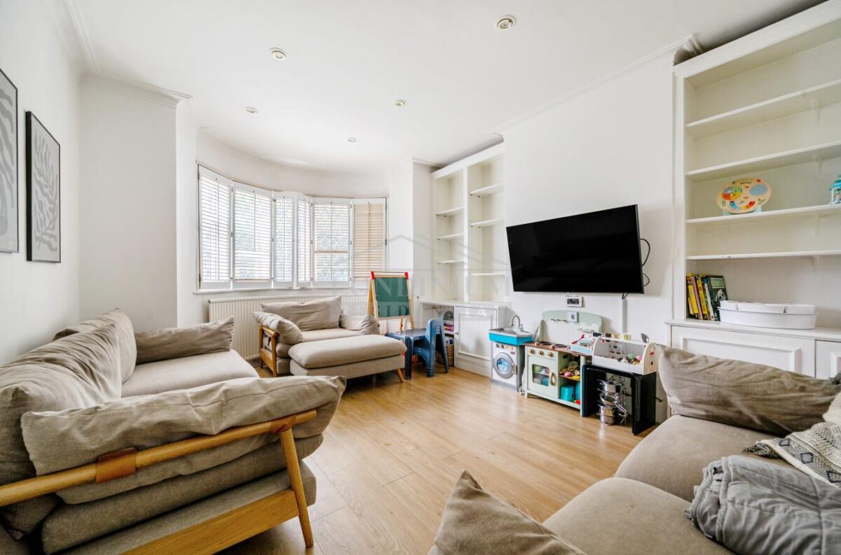 Cavendish Drive, Edgware