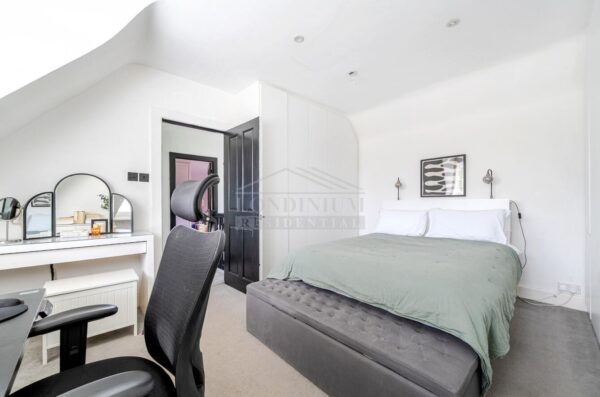 Cavendish Drive, Edgware