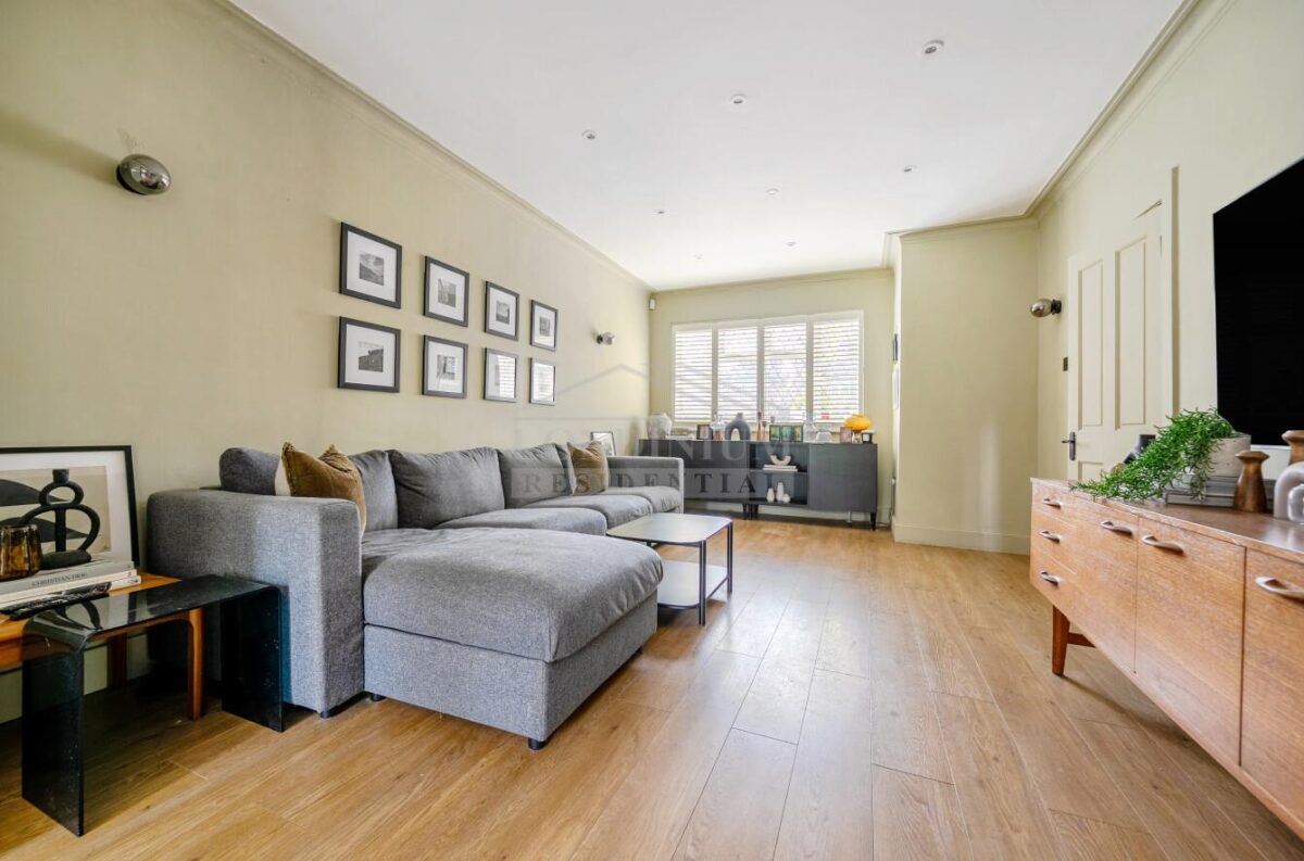 Cavendish Drive, Edgware