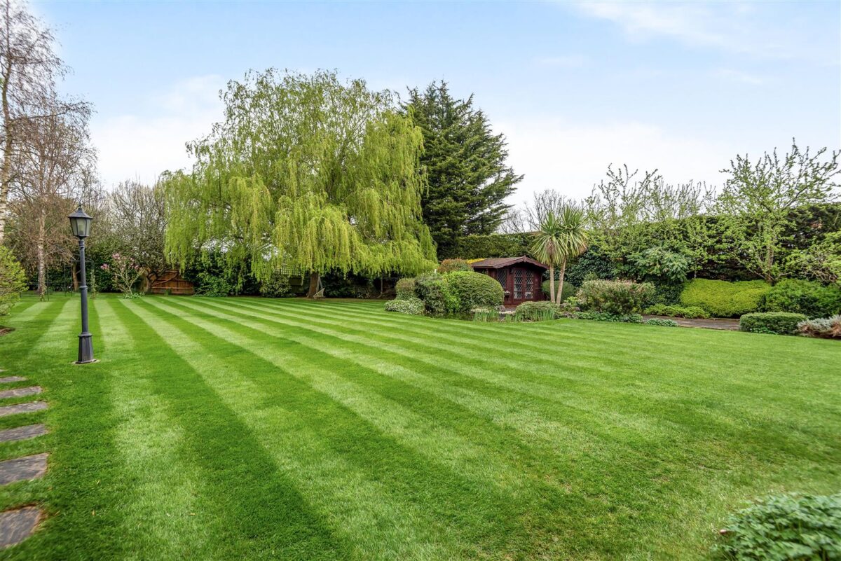Hamlyn Close, Edgware