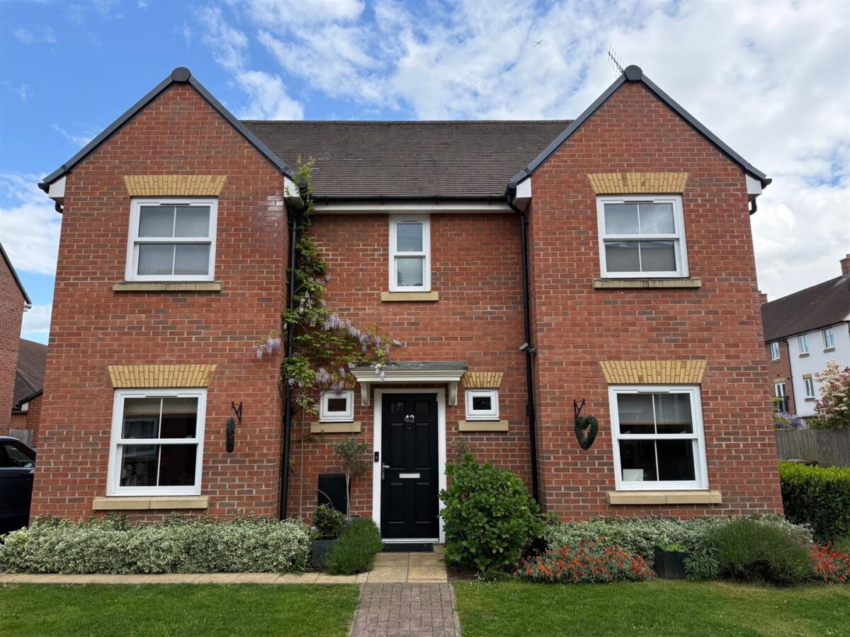 Wright Close, Bushey
