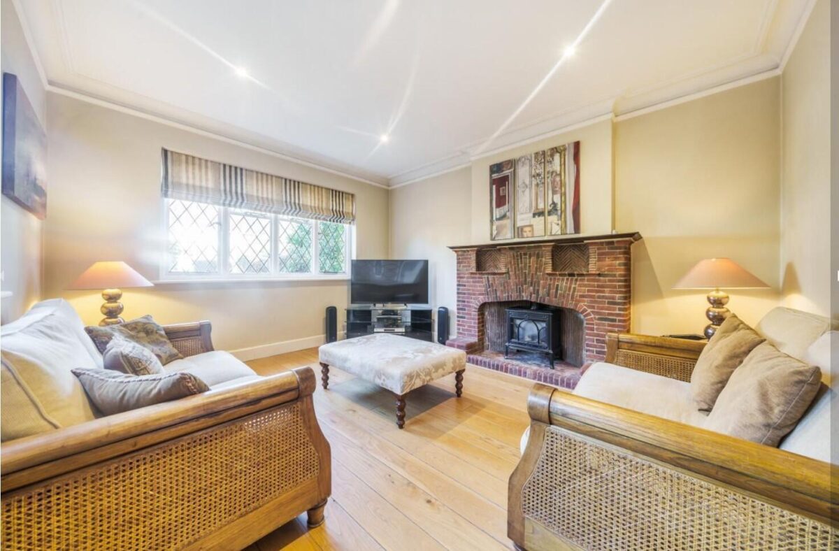 Cavendish Drive, Edgware