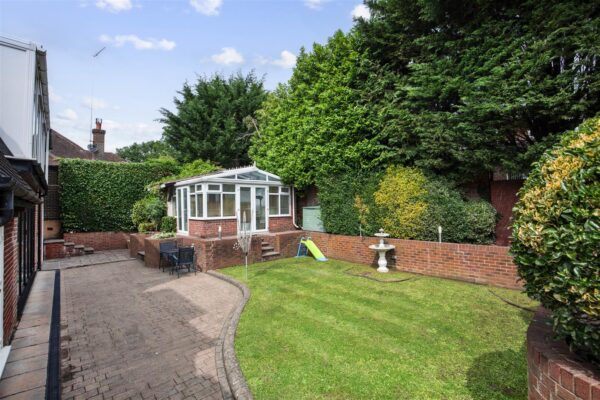 Bellfield Avenue, Harrow