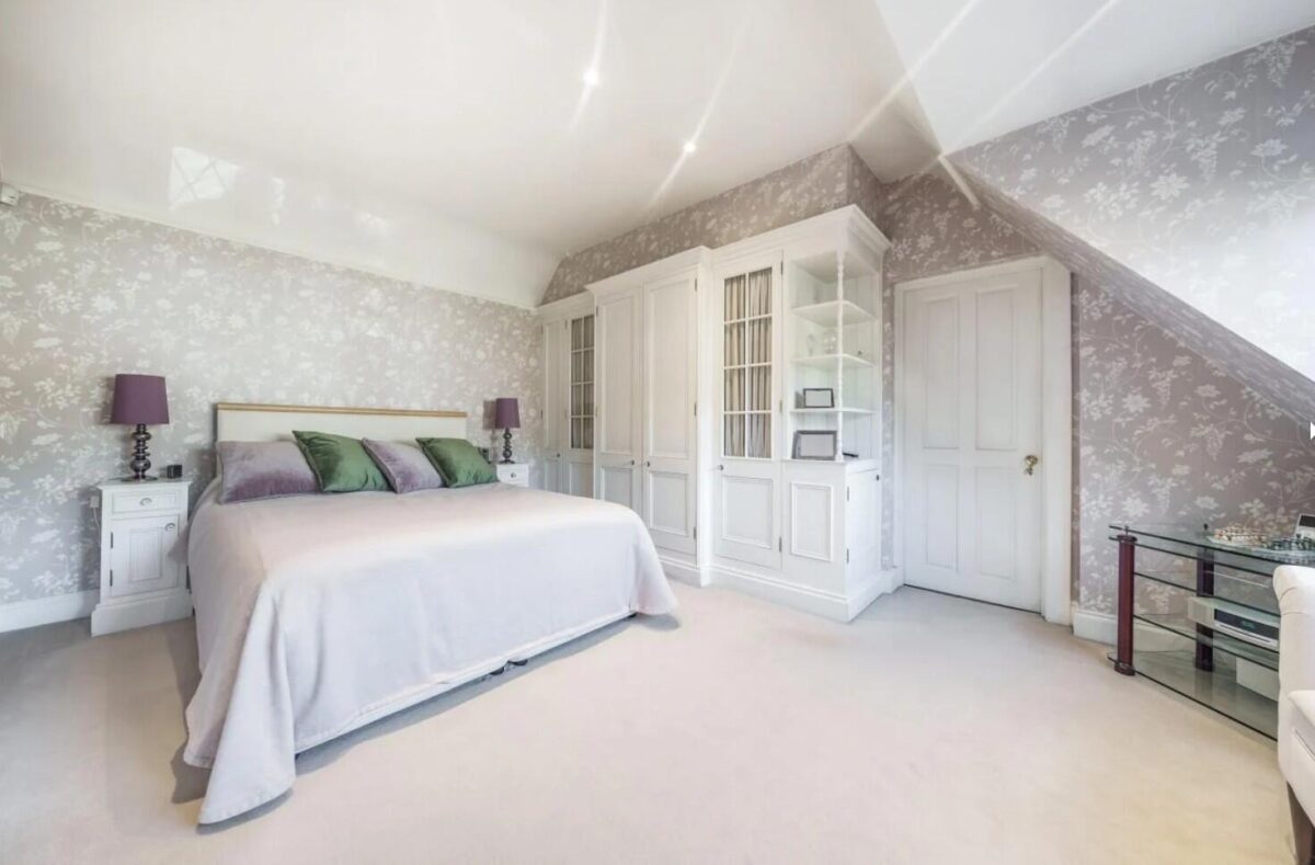 Cavendish Drive, Edgware