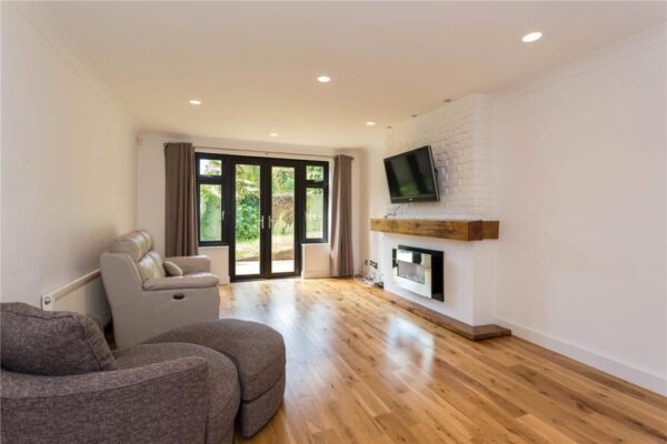 Gordon Avenue, Stanmore