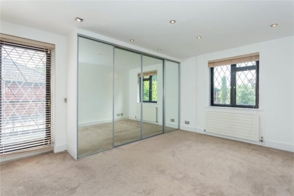 Gordon Avenue, Stanmore