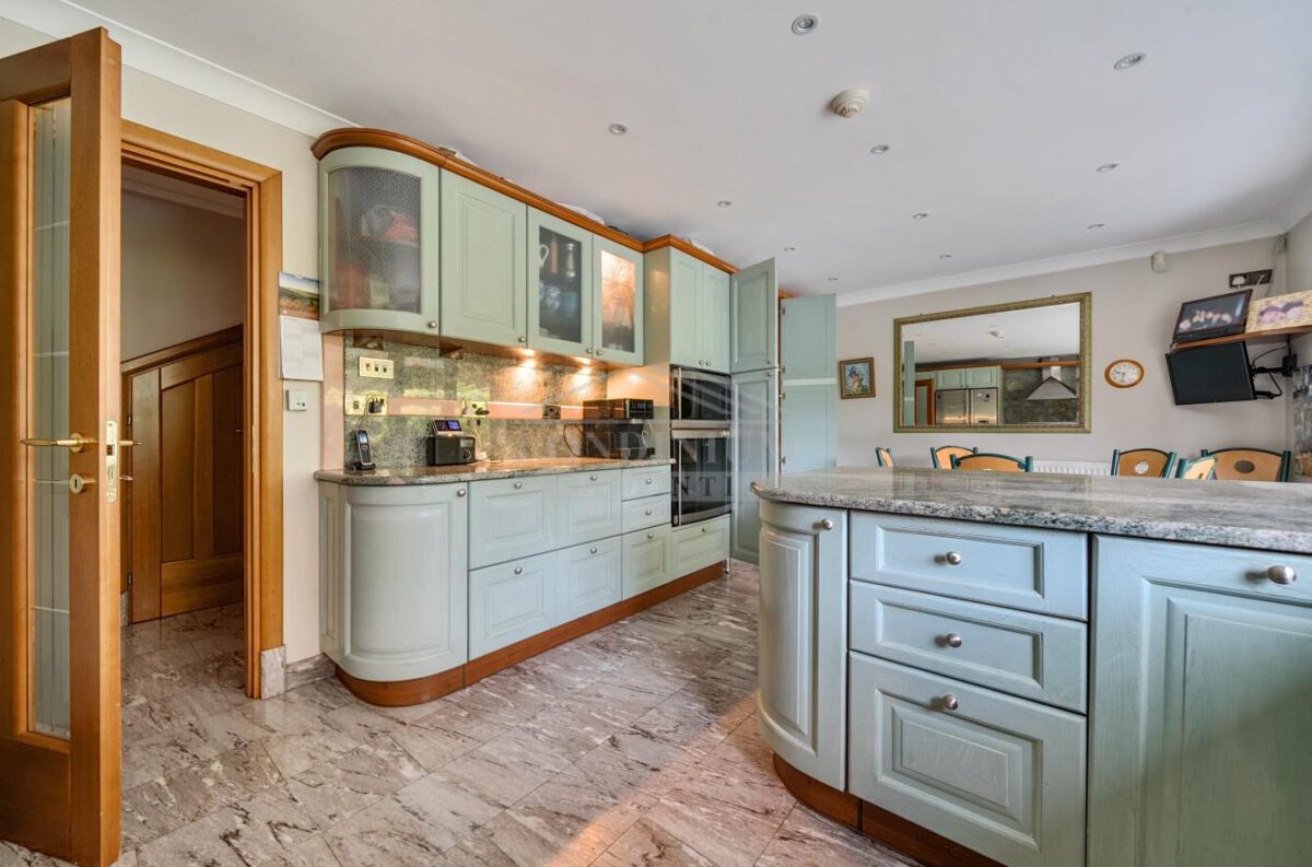 Spring Lake, Stanmore