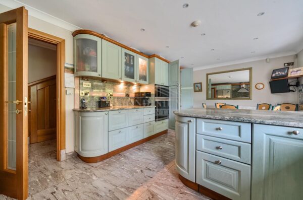 Spring Lake, Stanmore