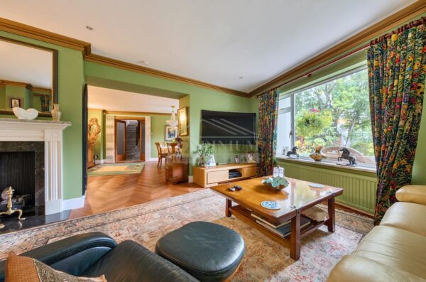 Spring Lake, Stanmore