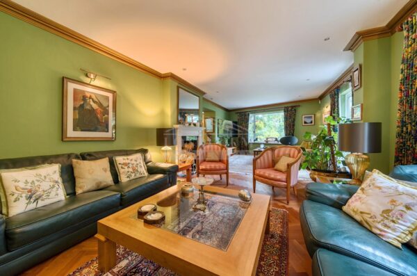 Spring Lake, Stanmore