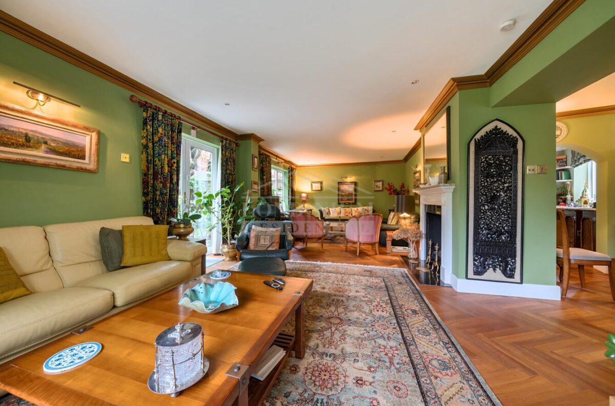 Spring Lake, Stanmore