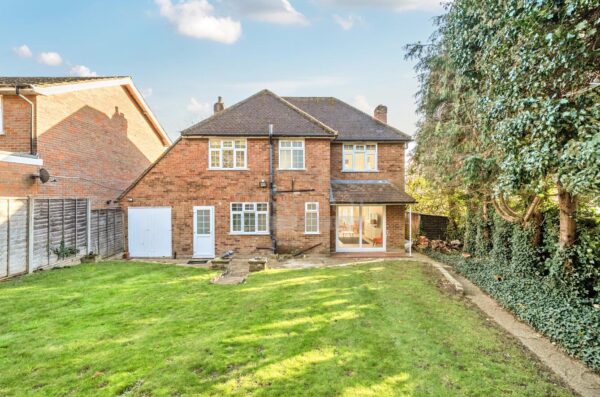 Highland Road, Northwood