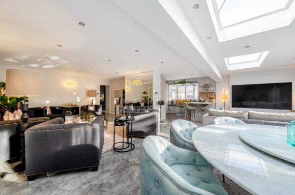 16A, Kimble Crescent,, Bushey