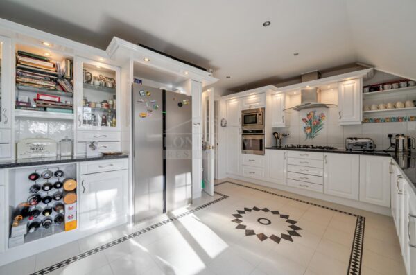 Uxbridge Road, Stanmore