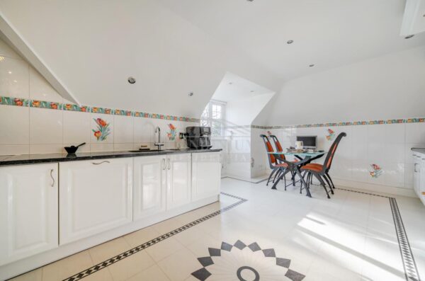 Uxbridge Road, Stanmore