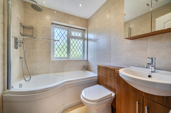 Woburn Close, Bushey