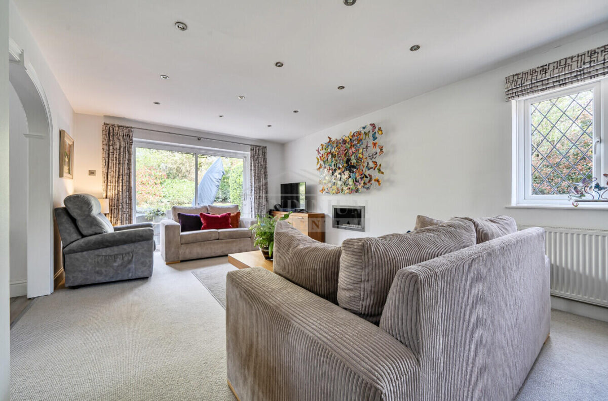 Woburn Close, Bushey