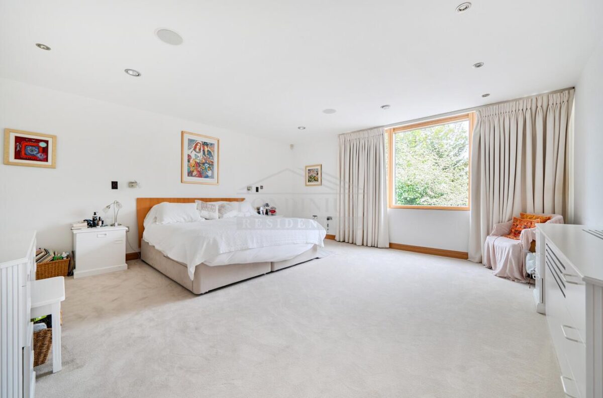 Reenglass Road, Stanmore