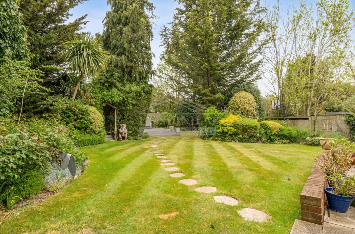Reenglass Road, Stanmore