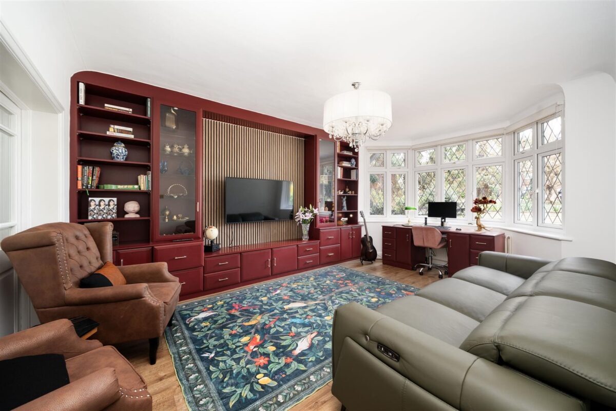 Canons Drive, Edgware