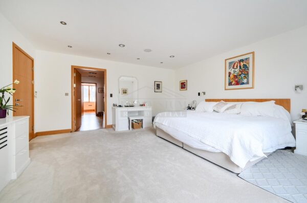 Reenglass Road, Stanmore
