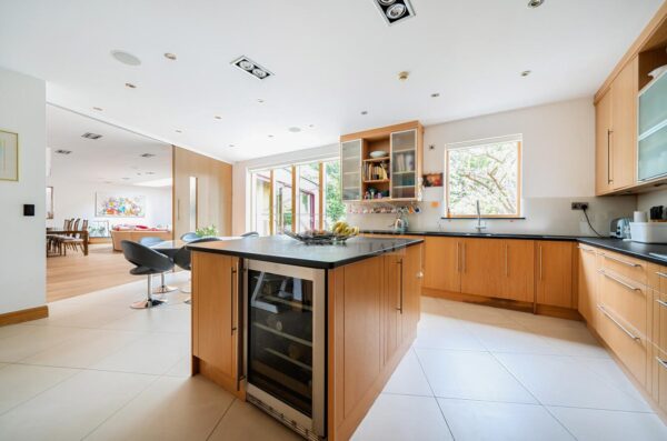 Reenglass Road, Stanmore