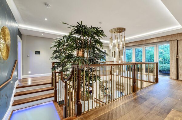Gordon Avenue, Stanmore