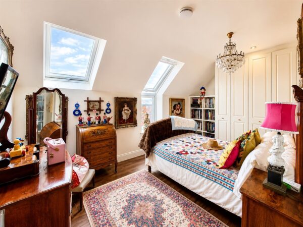 Marlborough Drive, Bushey