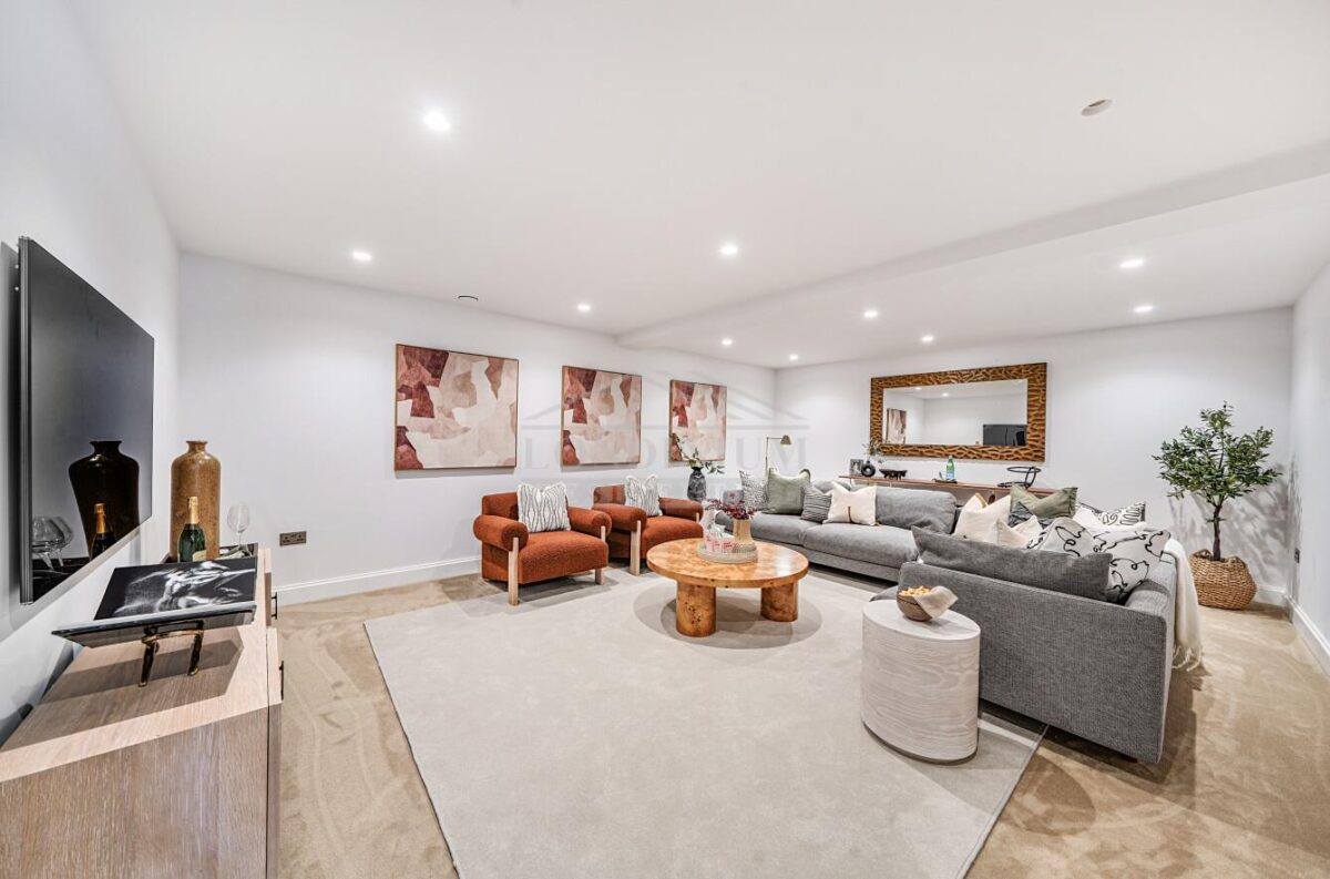 Fallowfield, Stanmore