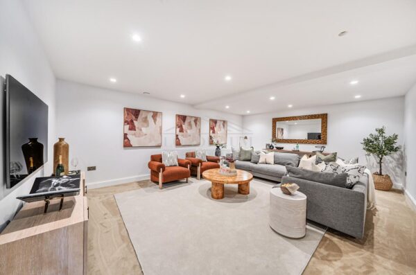 Fallowfield, Stanmore
