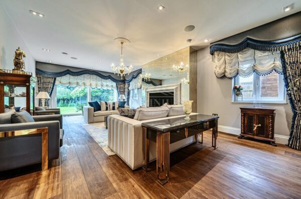 Gordon Avenue, Stanmore