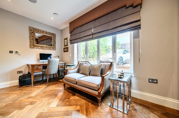 Gordon Avenue, Stanmore