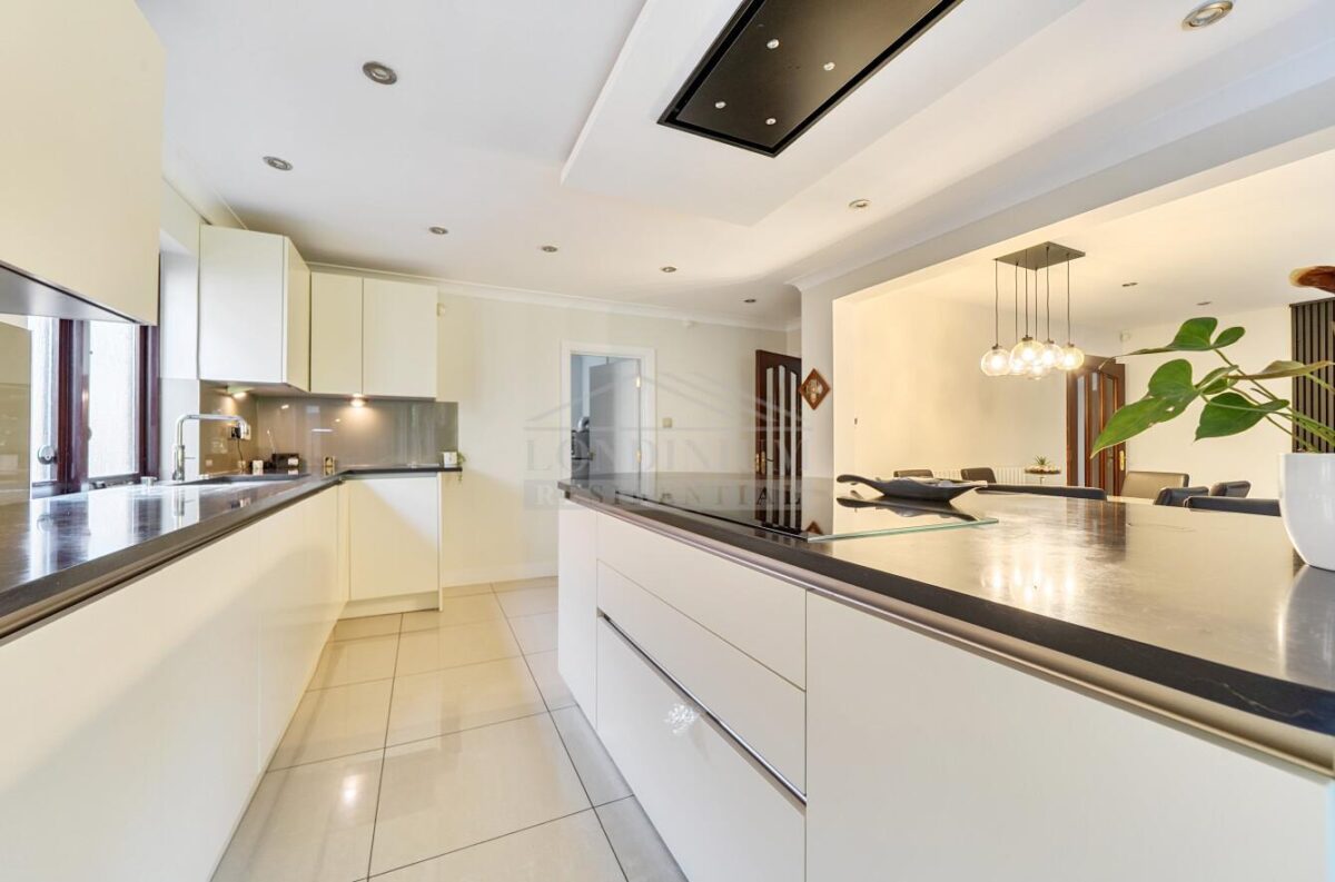 Fallowfield, Stanmore