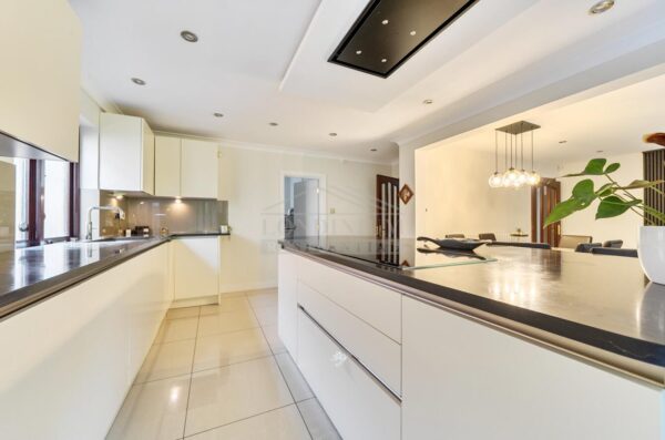 Fallowfield, Stanmore