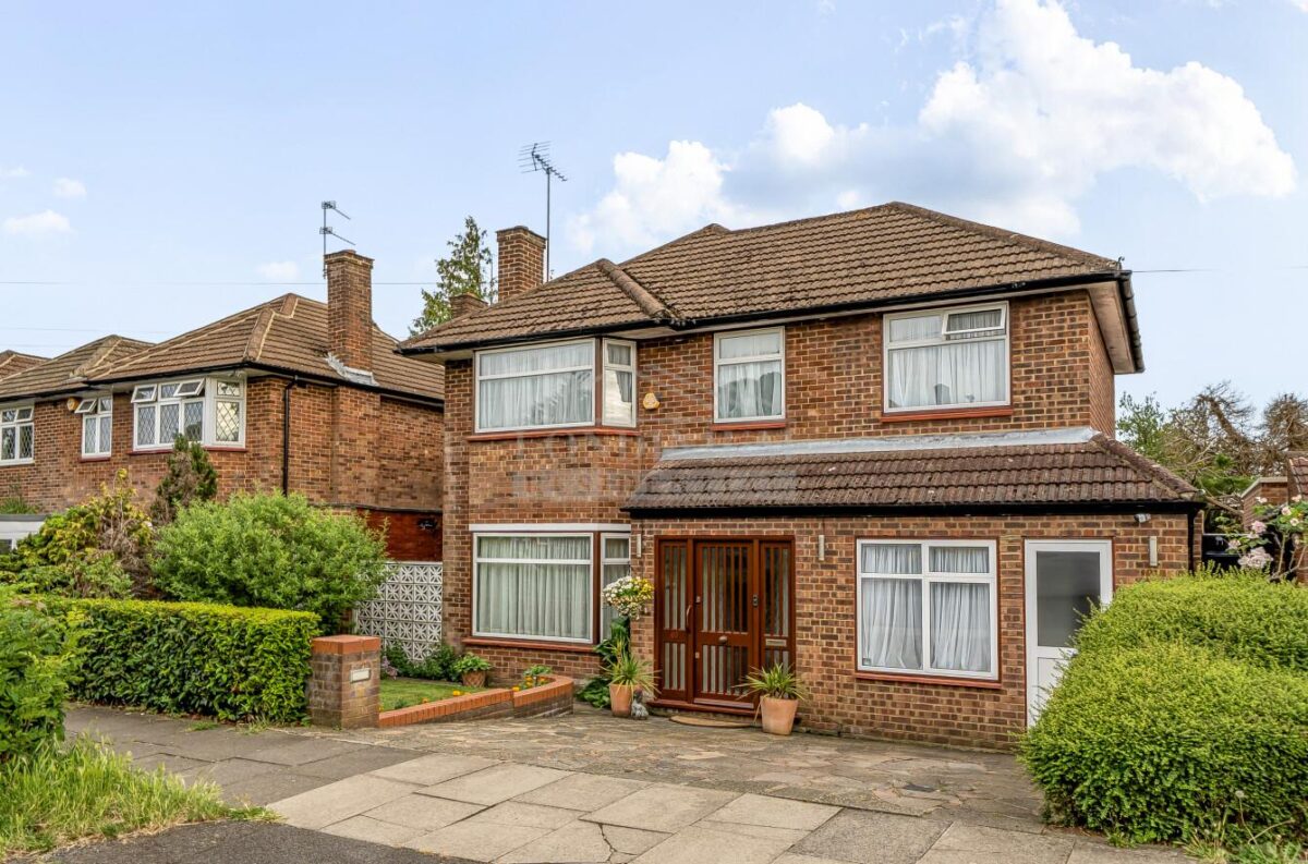 Hartland Drive, Edgware