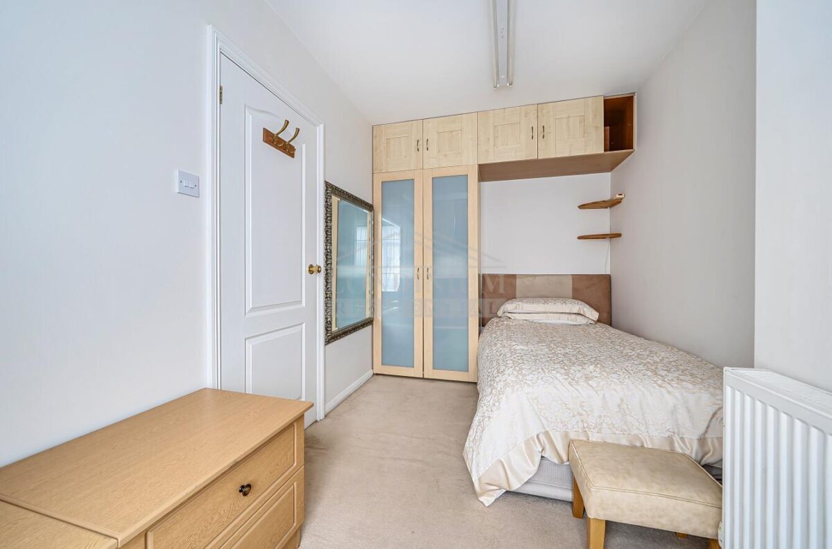 Hartland Drive, Edgware