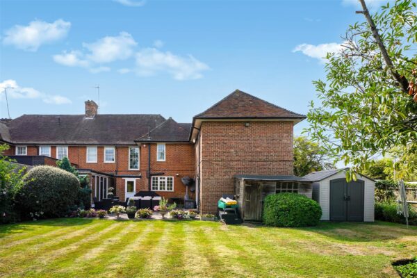 Deacons Hill Road, Elstree