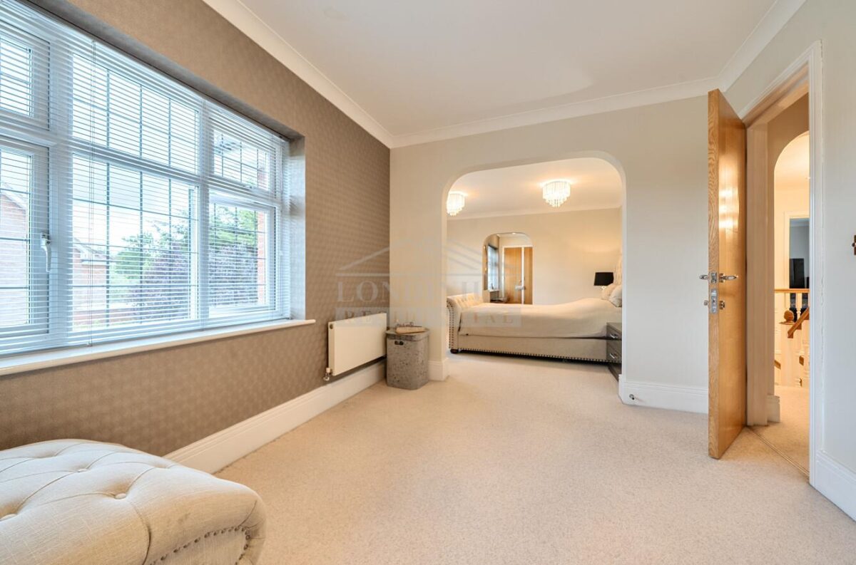 Augustus Close, Stanmore