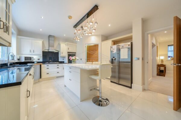 Augustus Close, Stanmore