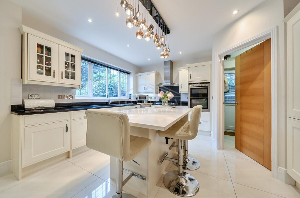 Augustus Close, Stanmore