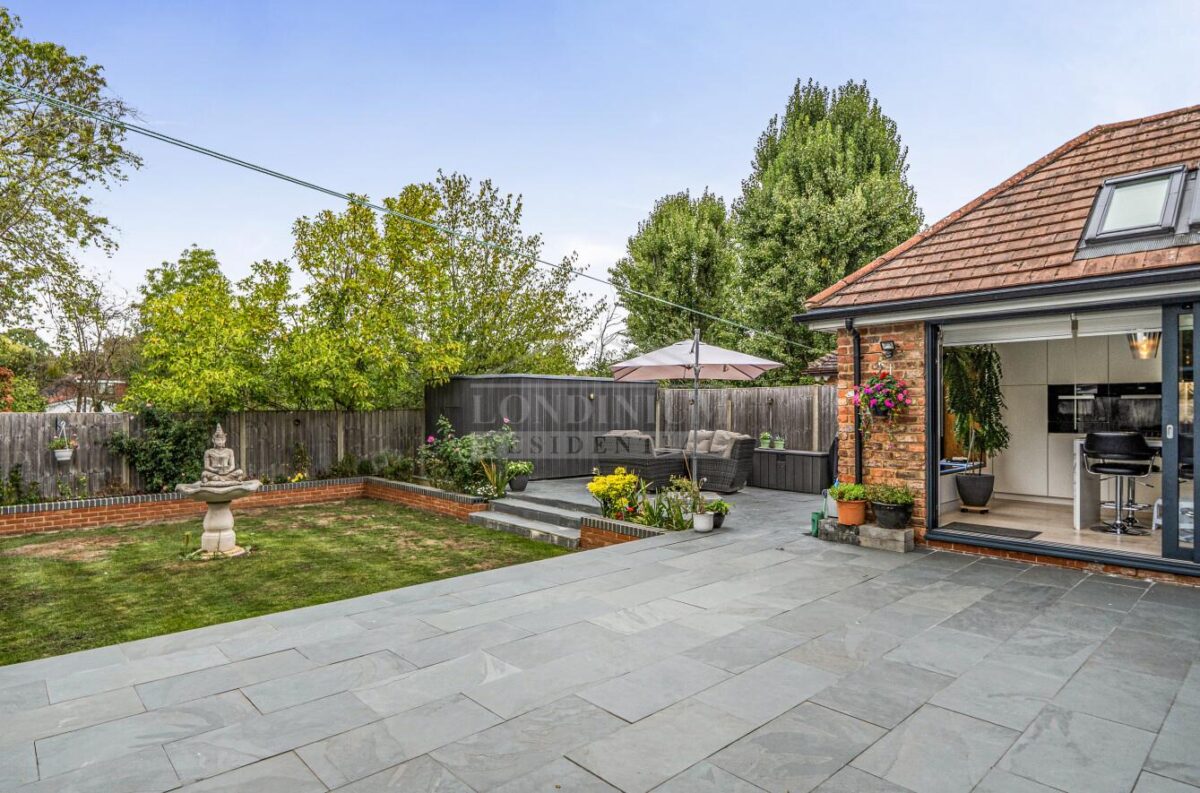 Gordon Avenue, Stanmore