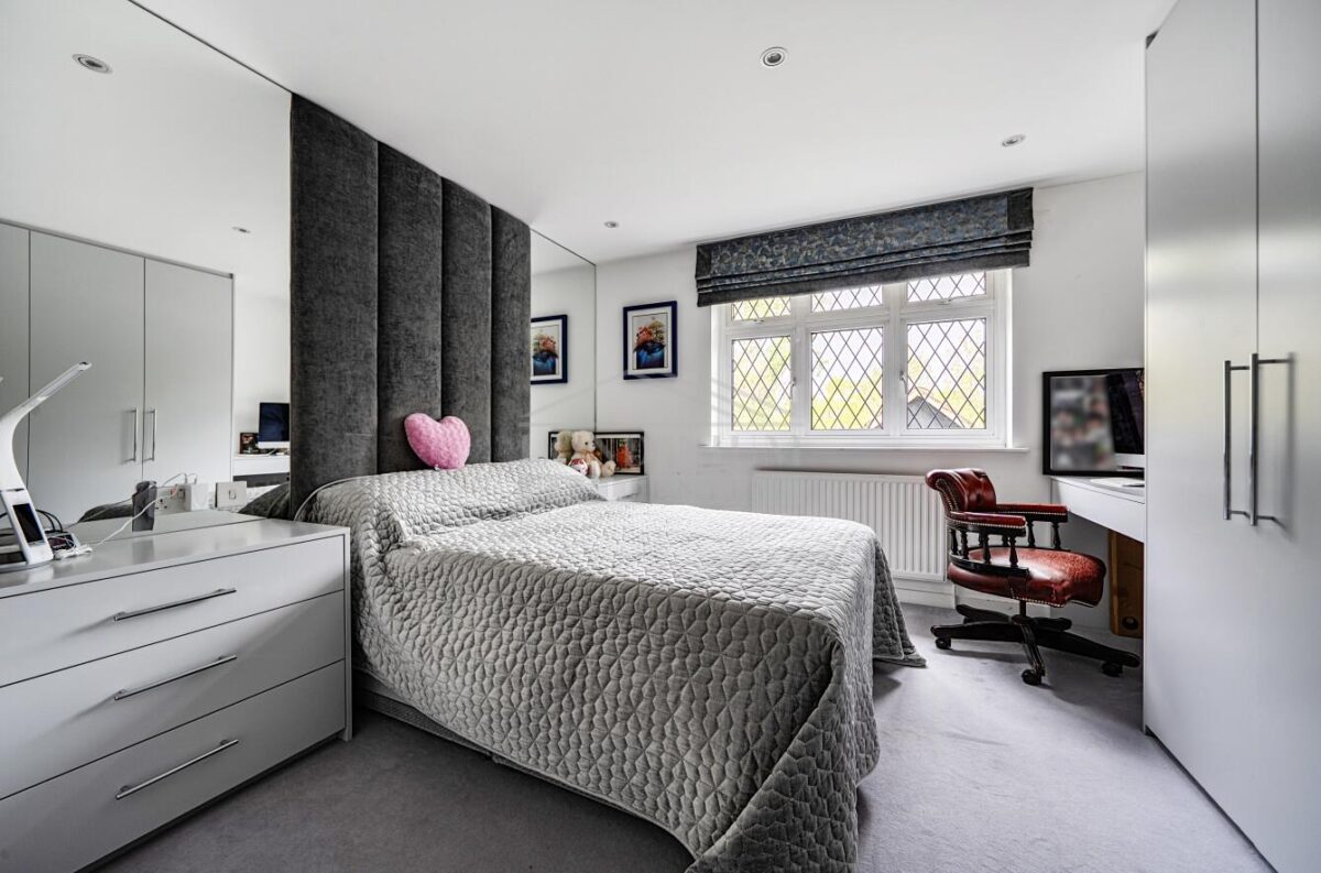 Gordon Avenue, Stanmore