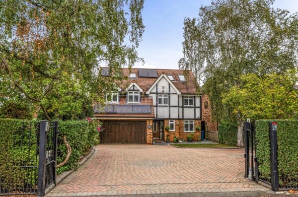 Gordon Avenue, Stanmore